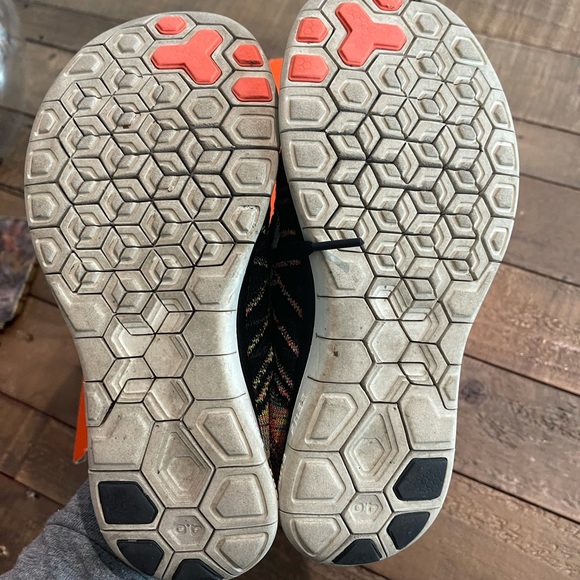 Size 6.5 Nike Free 4.0 Flyknit - Multicolor - Picture 3 of 6